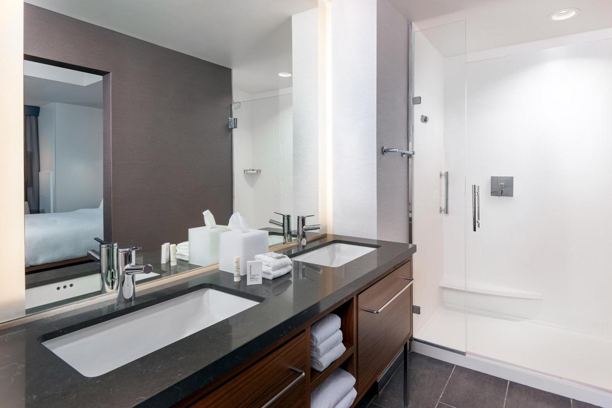 Courtyard By Marriott Atlanta Midtown Hotell Eksteriør bilde