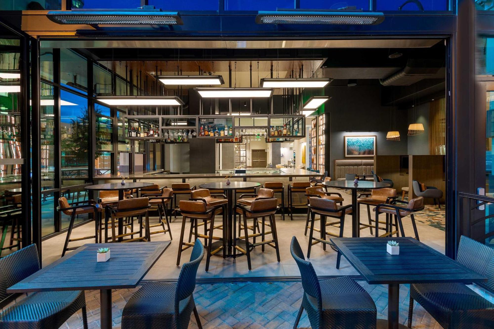 Courtyard By Marriott Atlanta Midtown Hotell Eksteriør bilde