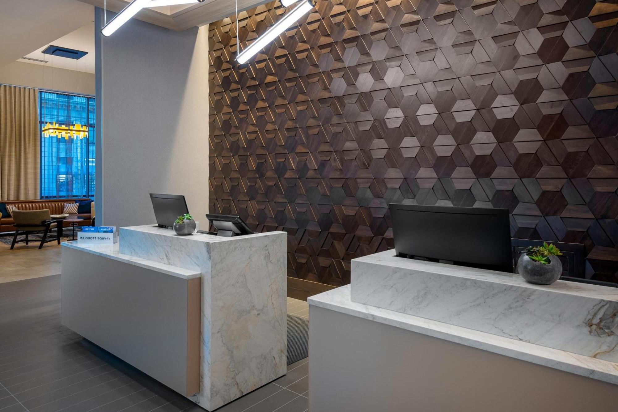 Courtyard By Marriott Atlanta Midtown Hotell Eksteriør bilde